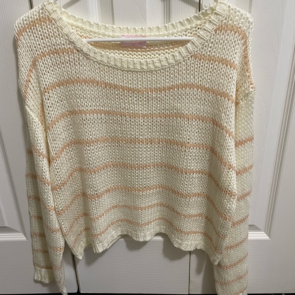 Pink lily crop sweater